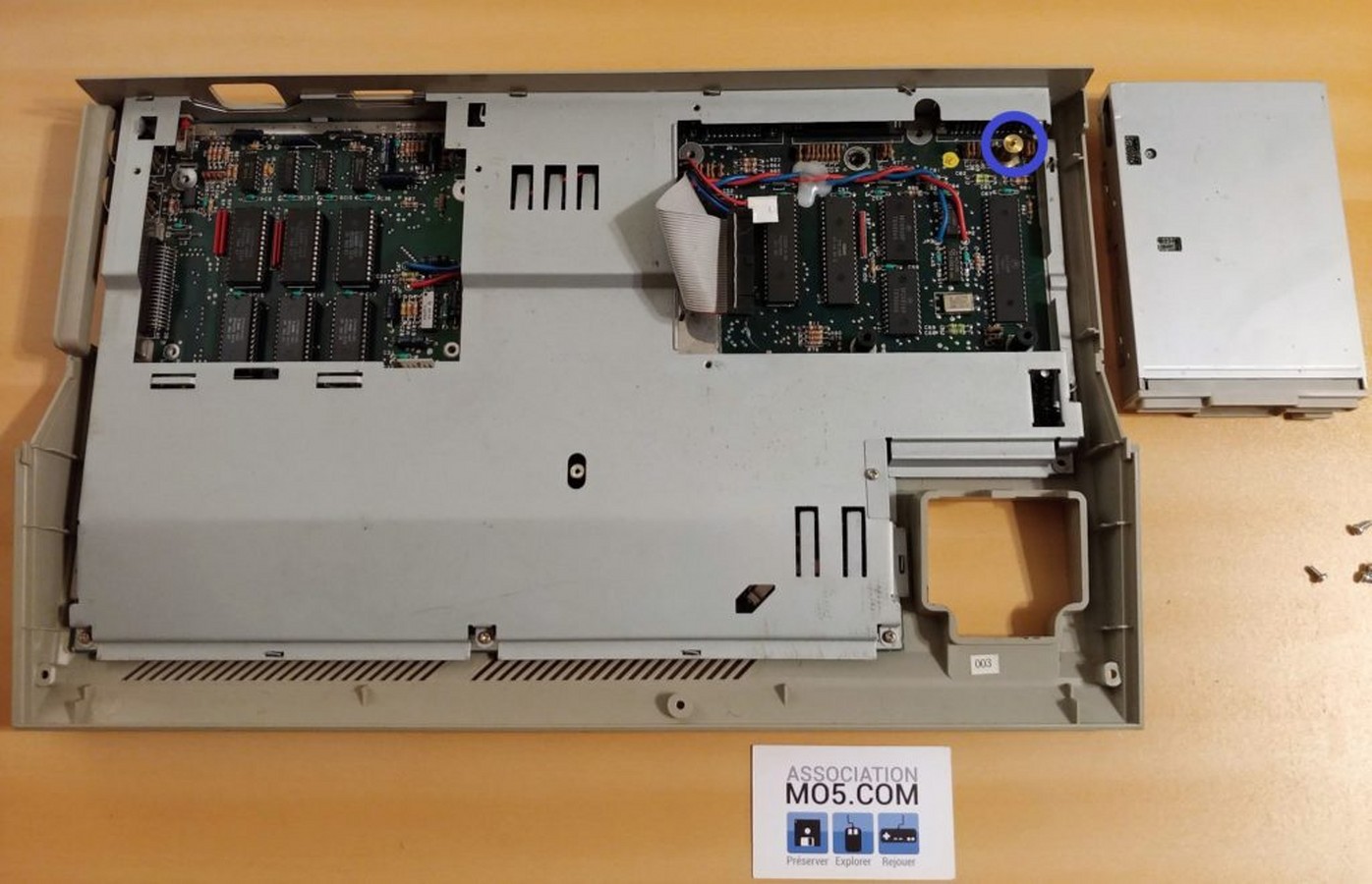 Photo d'un lecteur de disquette retiré d'un Atari 1040 STf