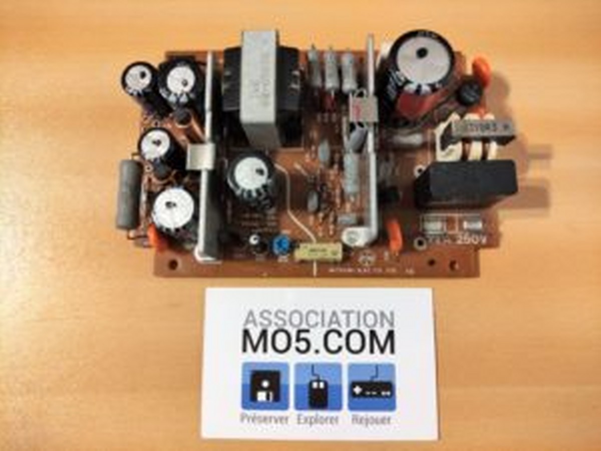 Photo d'une alimentation Mitsumi pour Atari ST