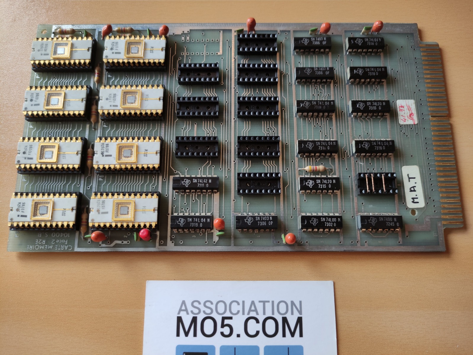 Une carte ROM (mémoire morte) du Micral N de l'association MO5